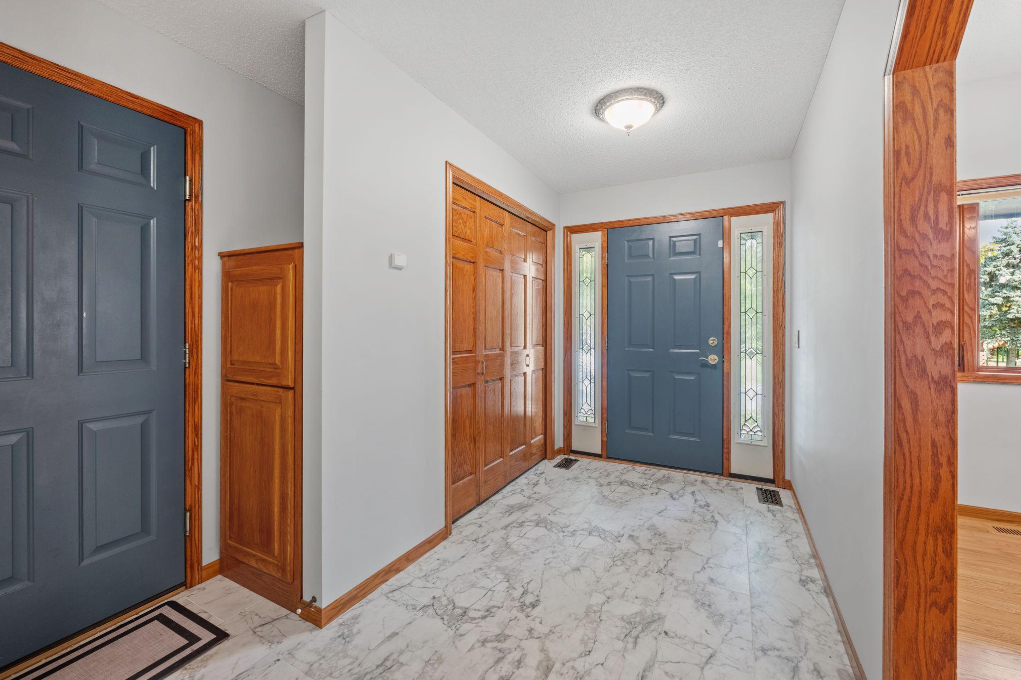 12083 Robin Road
