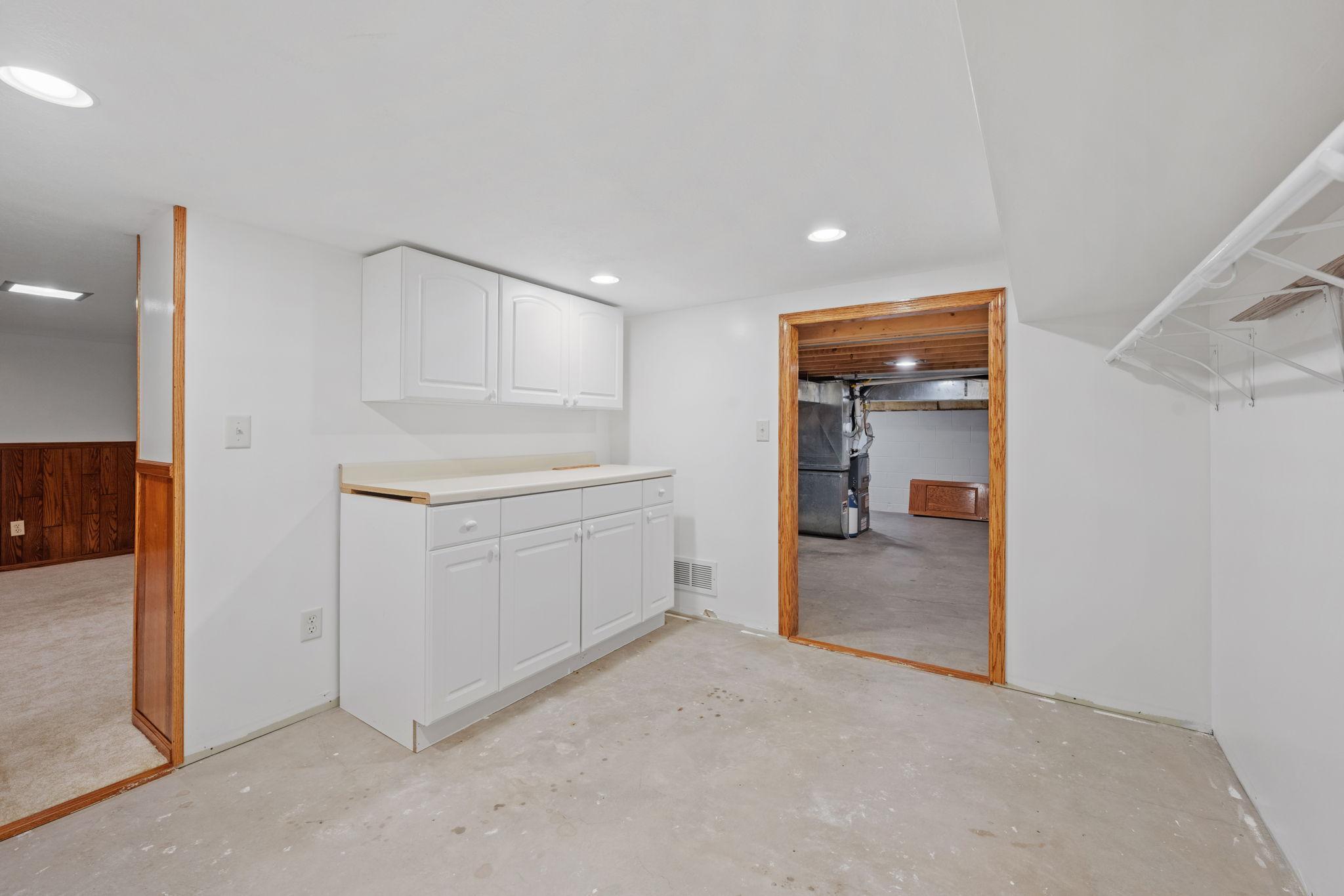 12083 Robin Road