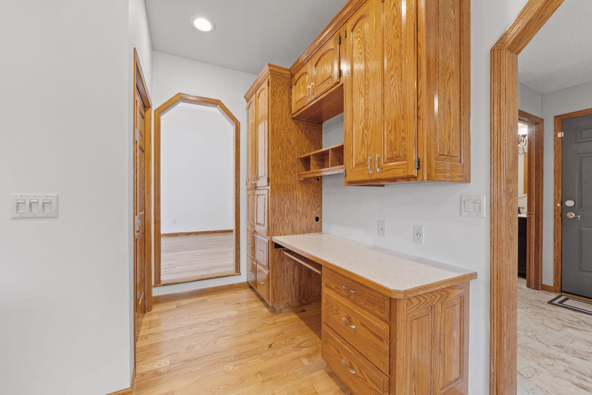 12083 Robin Road