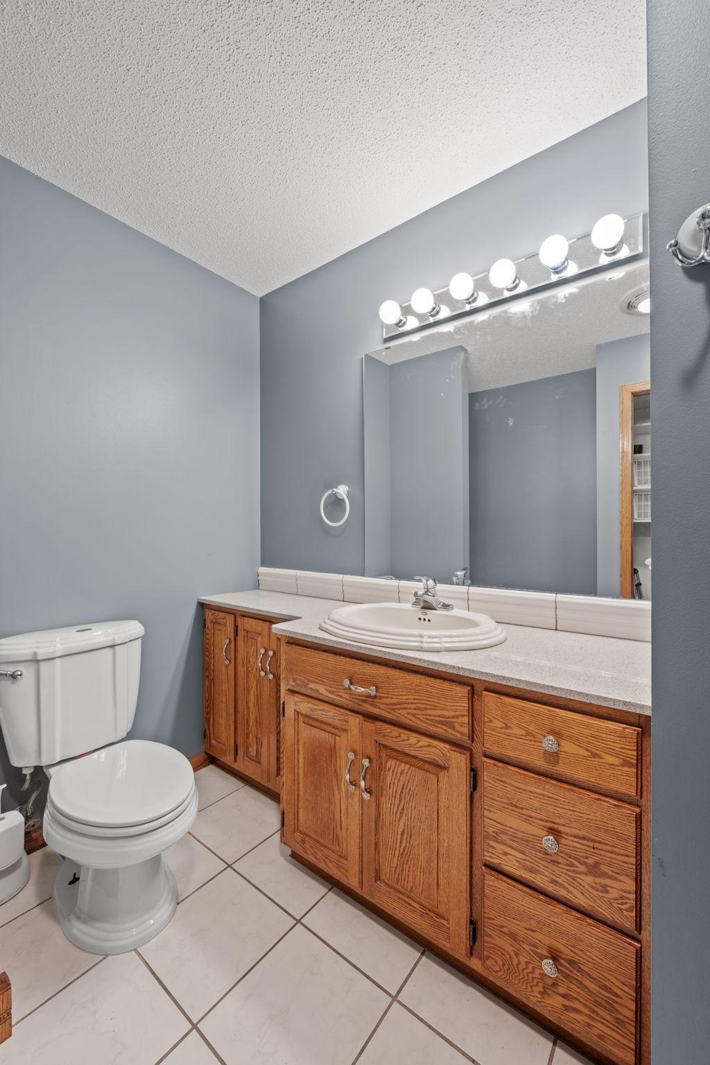 12083 Robin Road