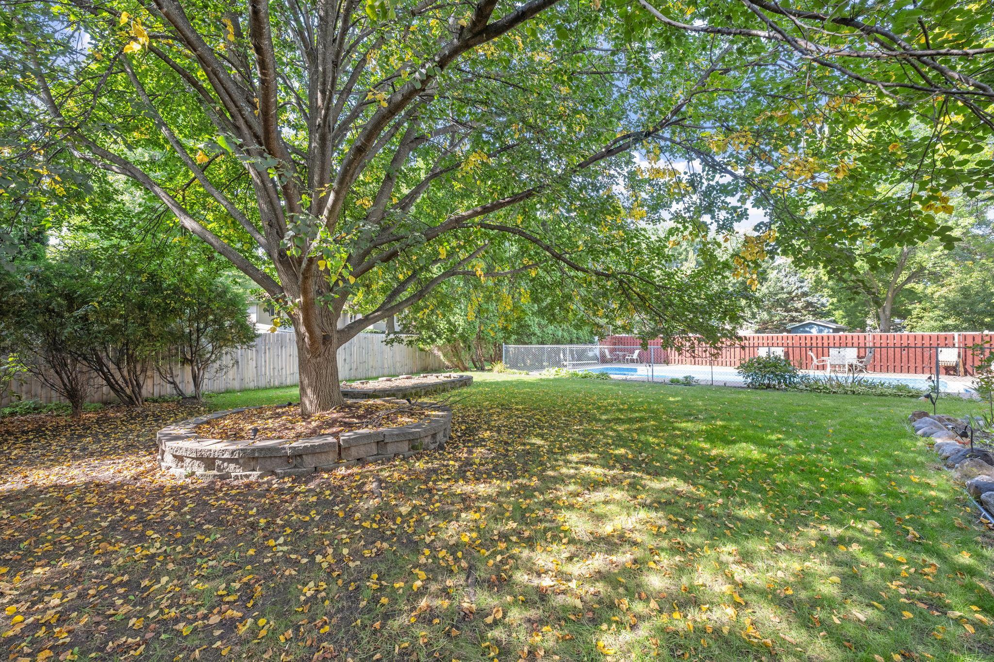 12083 Robin Road