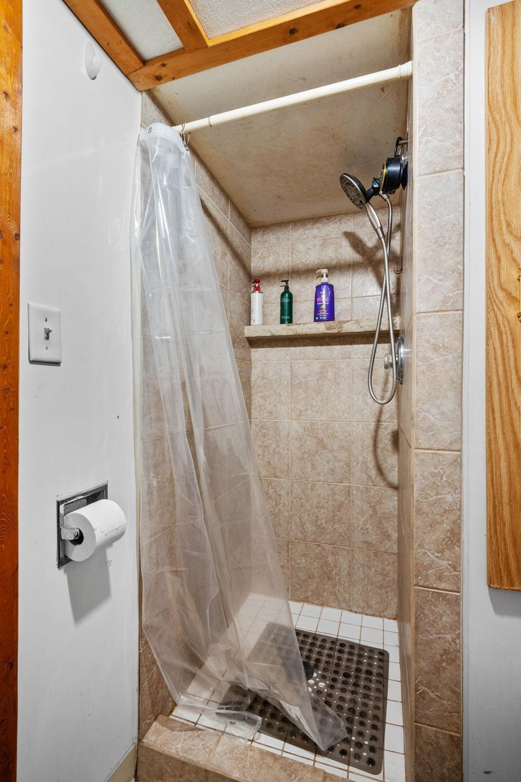 8667 Van Buren Street NE