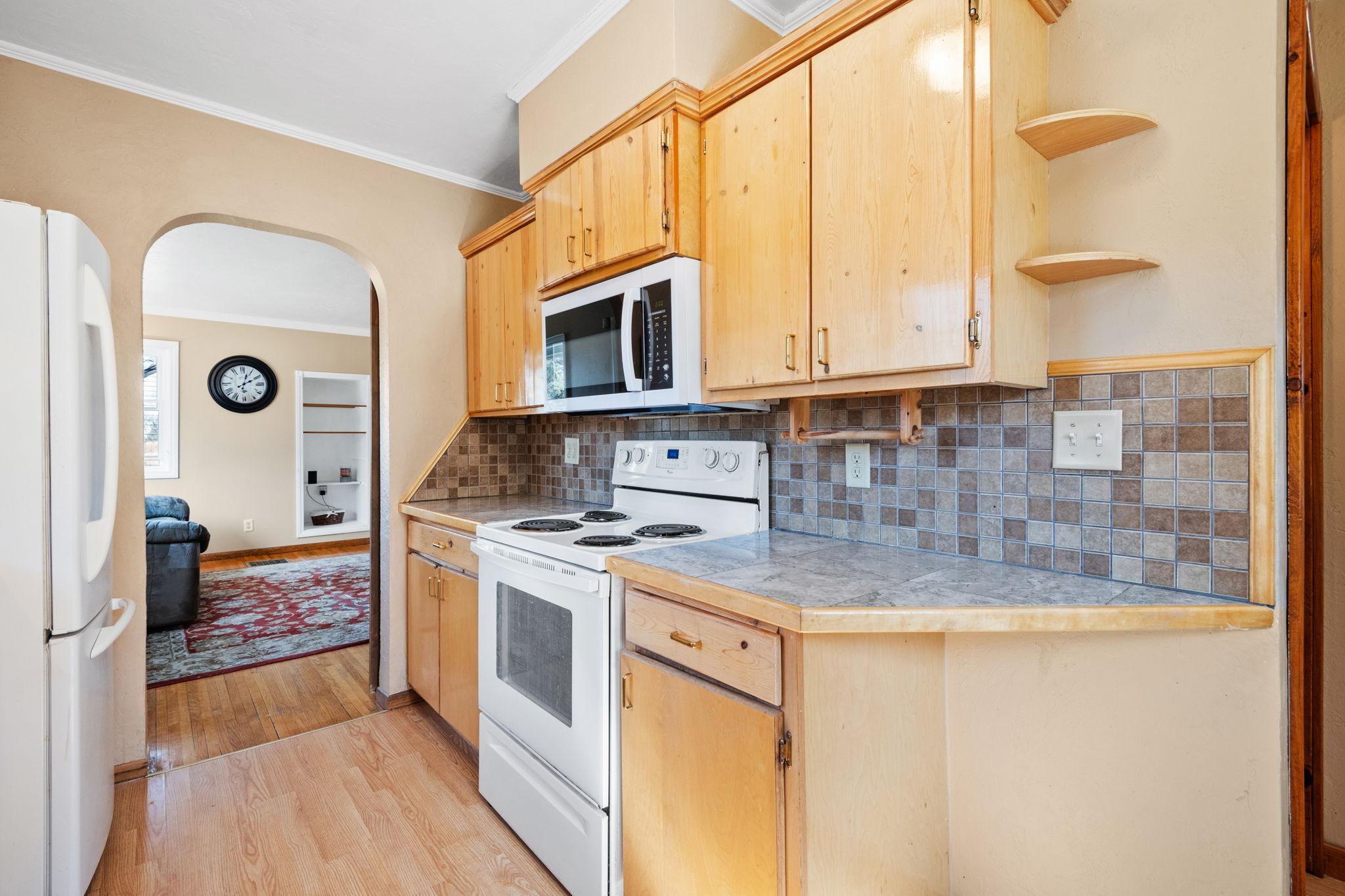 8667 Van Buren Street NE