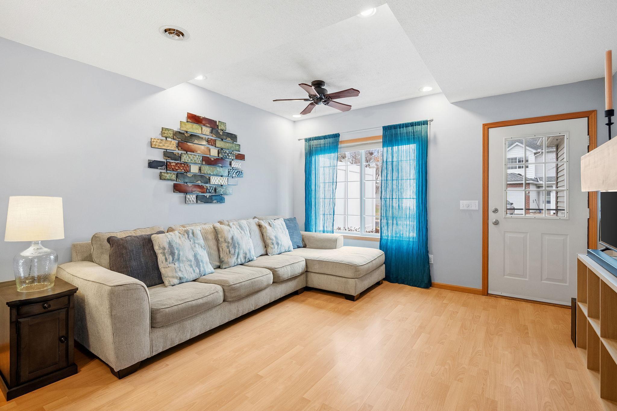 11543 Elmwood Avenue N