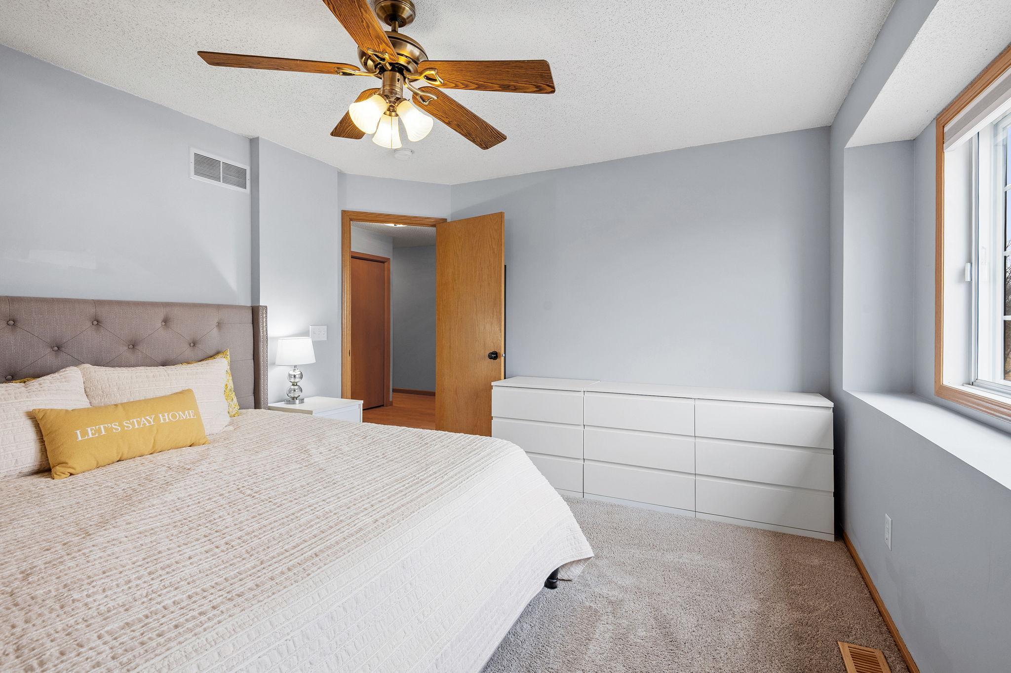 11543 Elmwood Avenue N