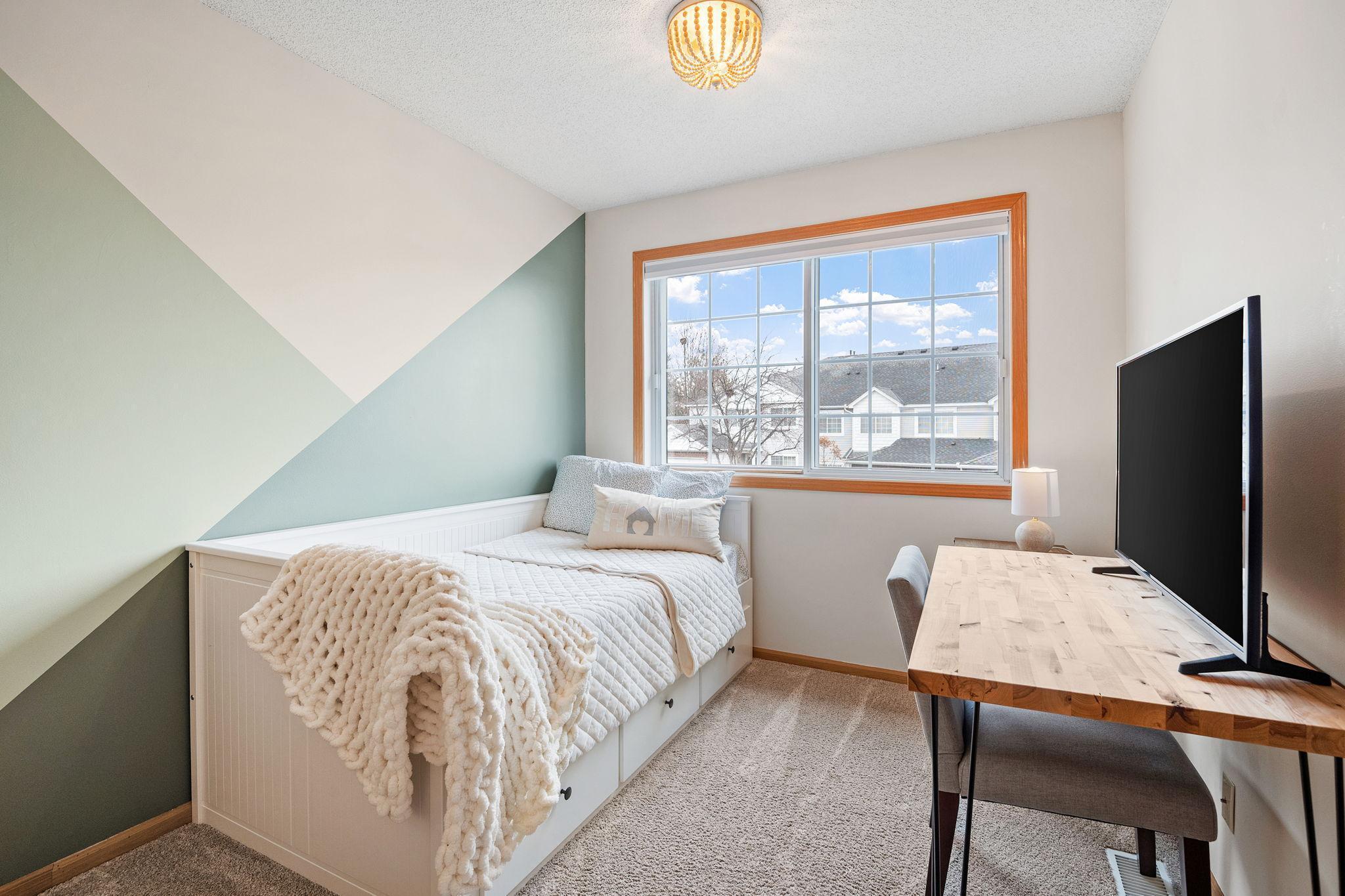 11543 Elmwood Avenue N