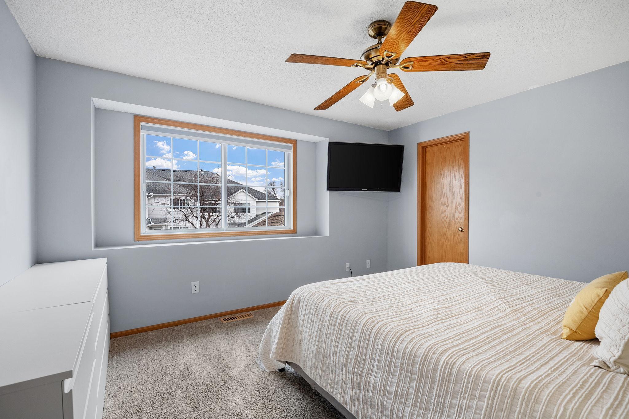 11543 Elmwood Avenue N