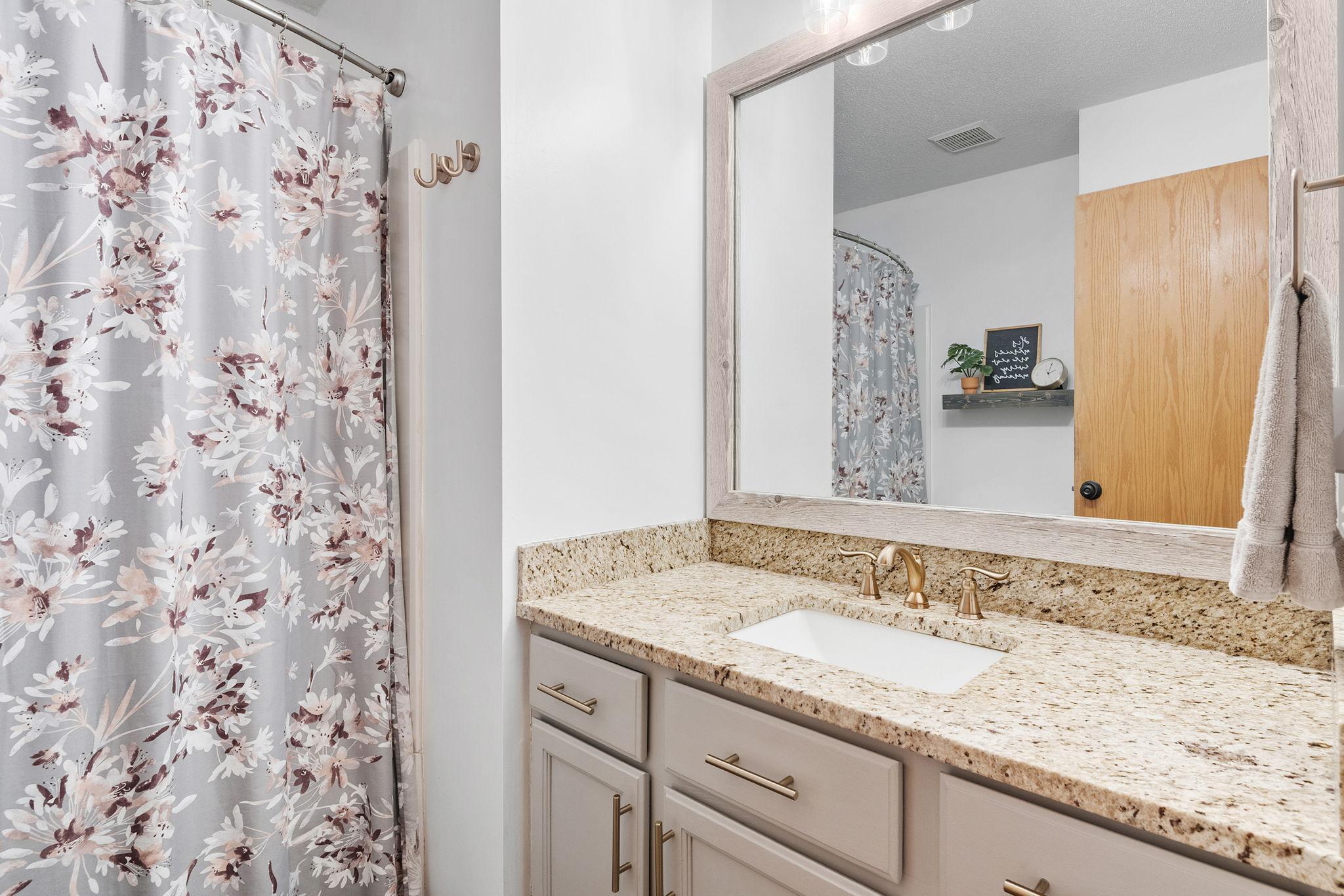 11543 Elmwood Avenue N