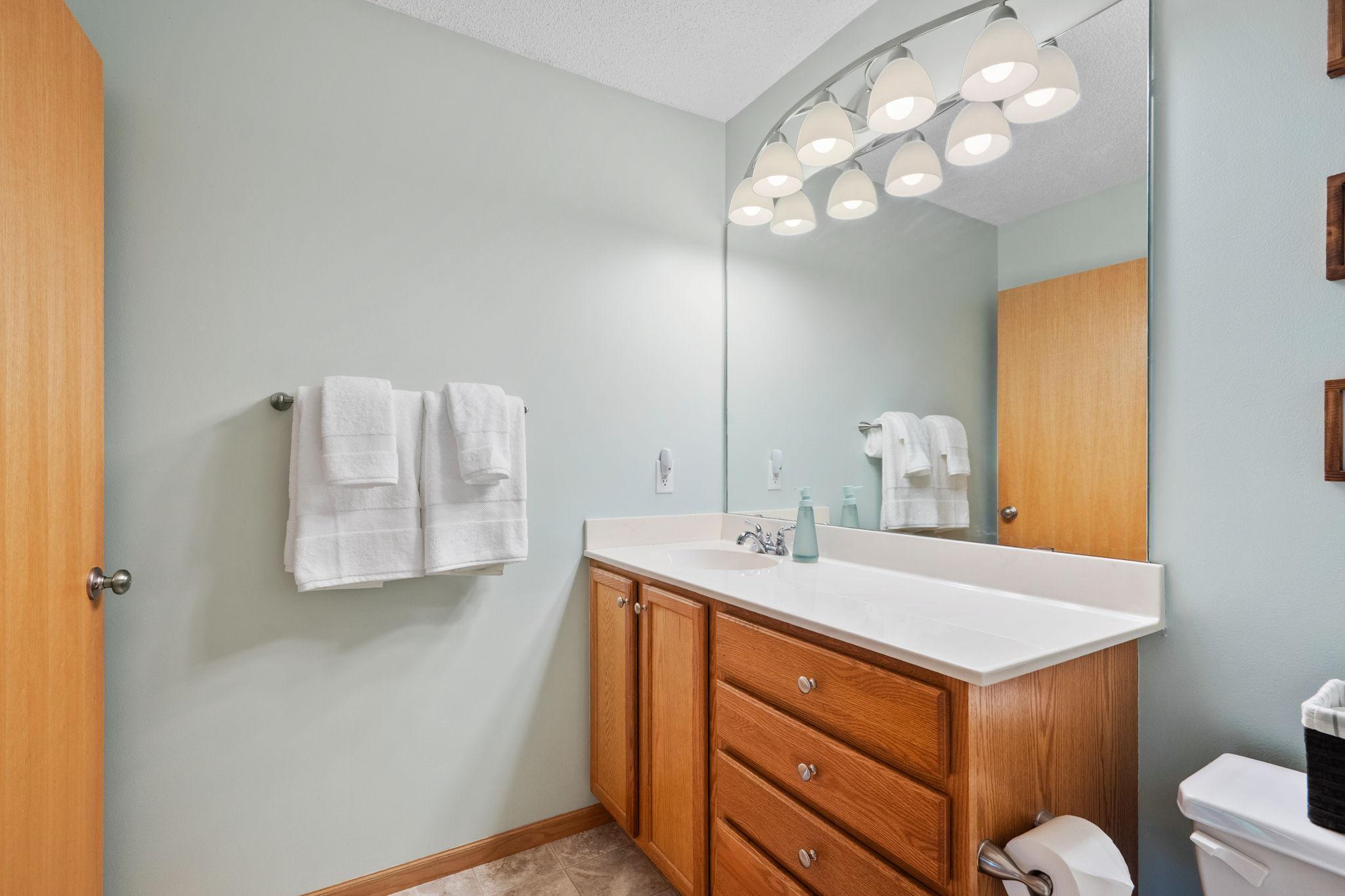 11215 16th Street NE