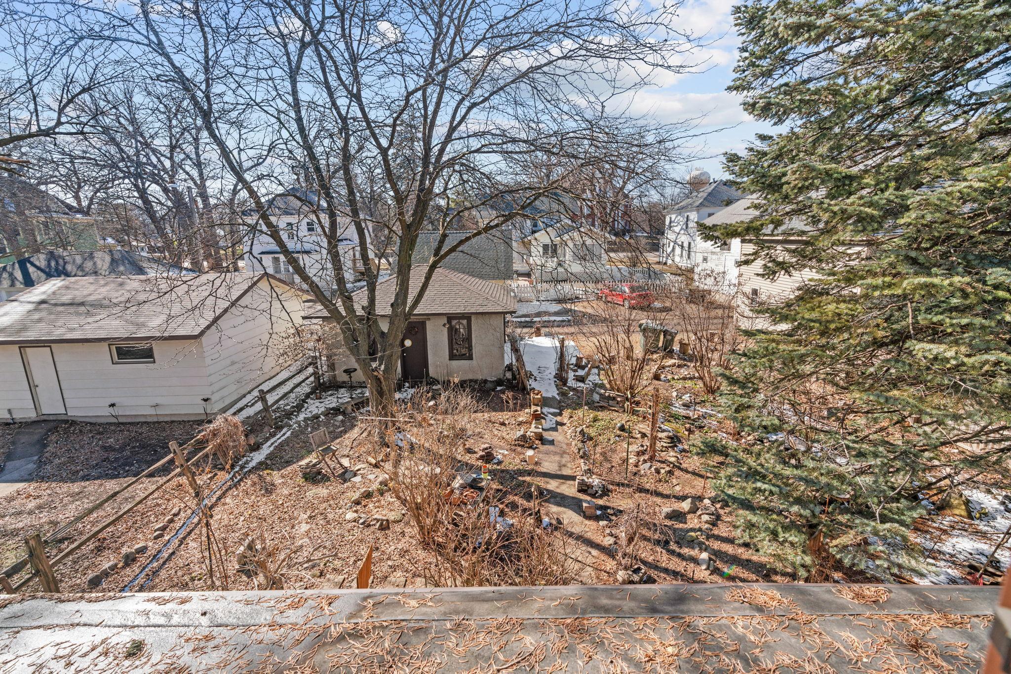416 Hassan Street SE