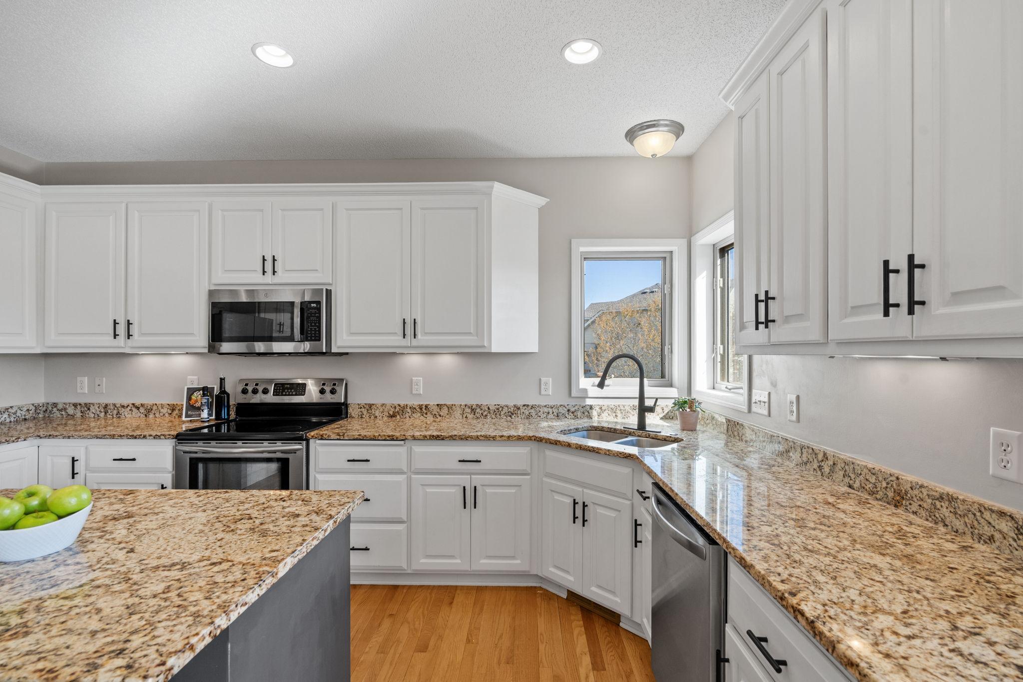 13033 Yellow Pine Street NW