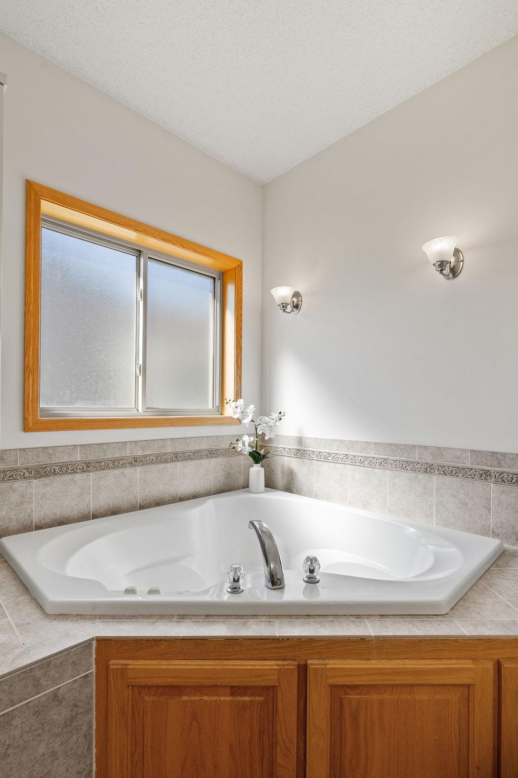 13033 Yellow Pine Street NW