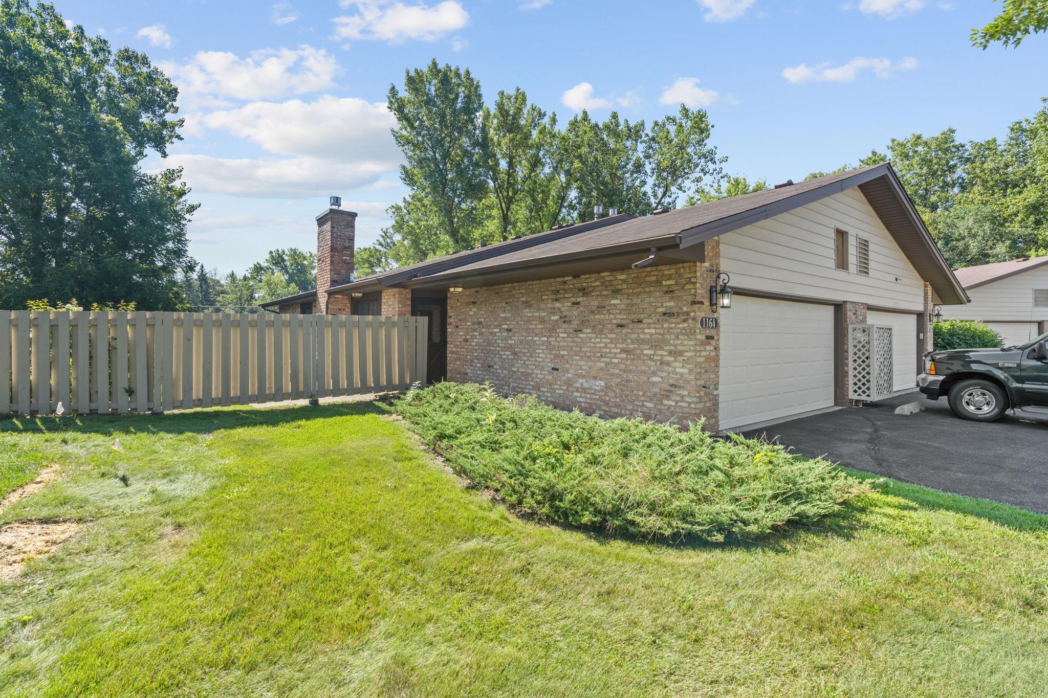 1164 Xene Lane N