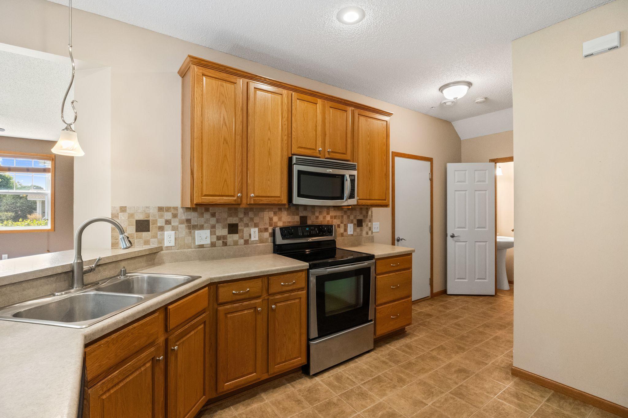 1646 White Pine Way Unit: A