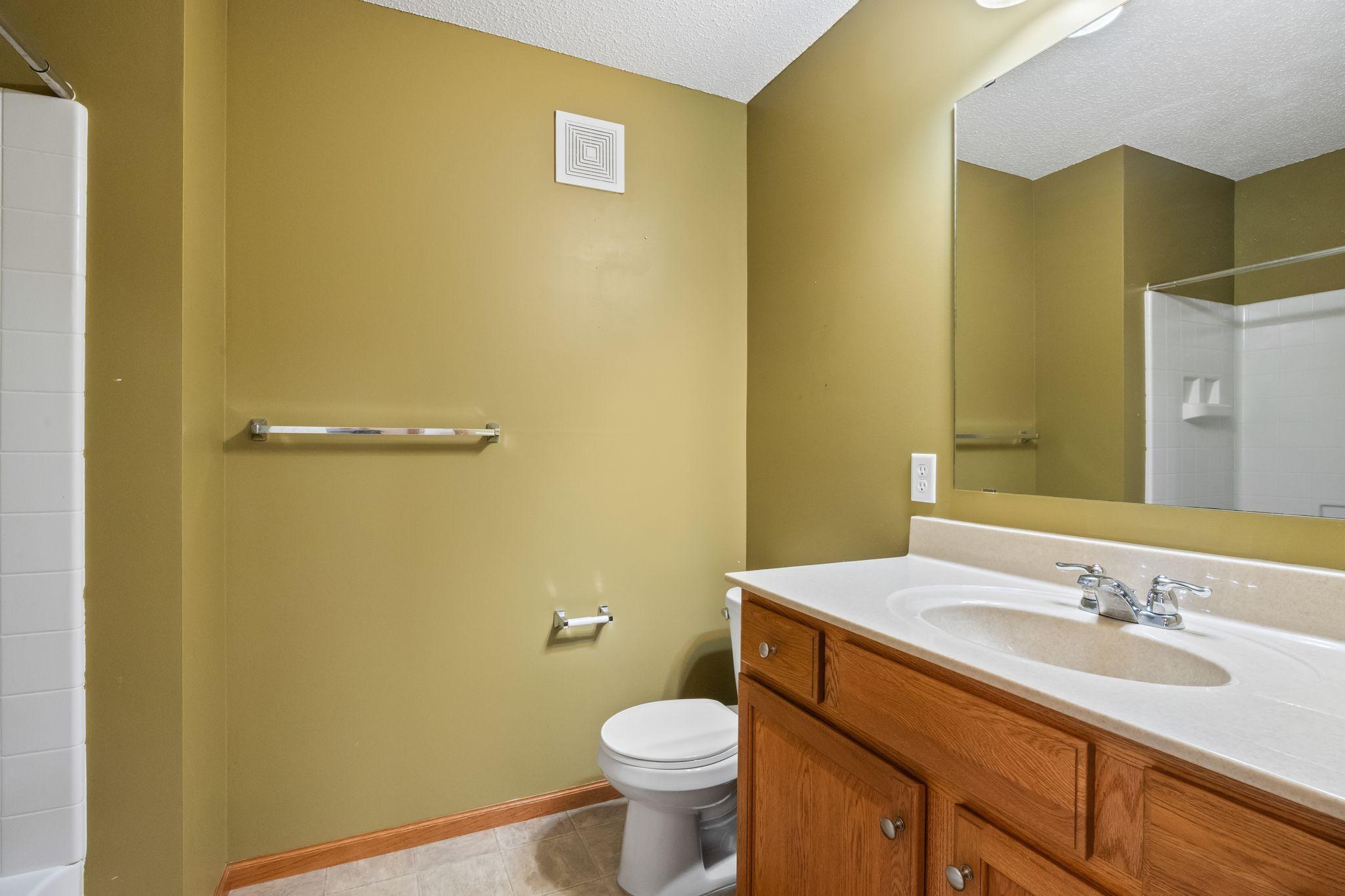 1646 White Pine Way Unit: A