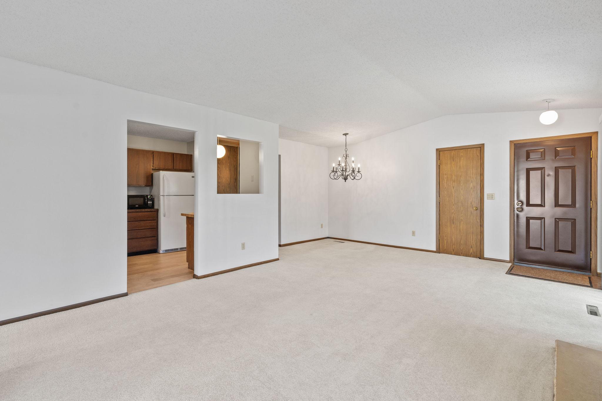 1164 Xene Lane N