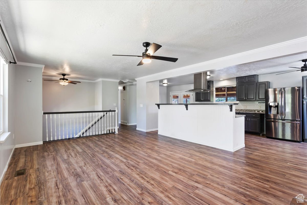 2583 N 2125 W