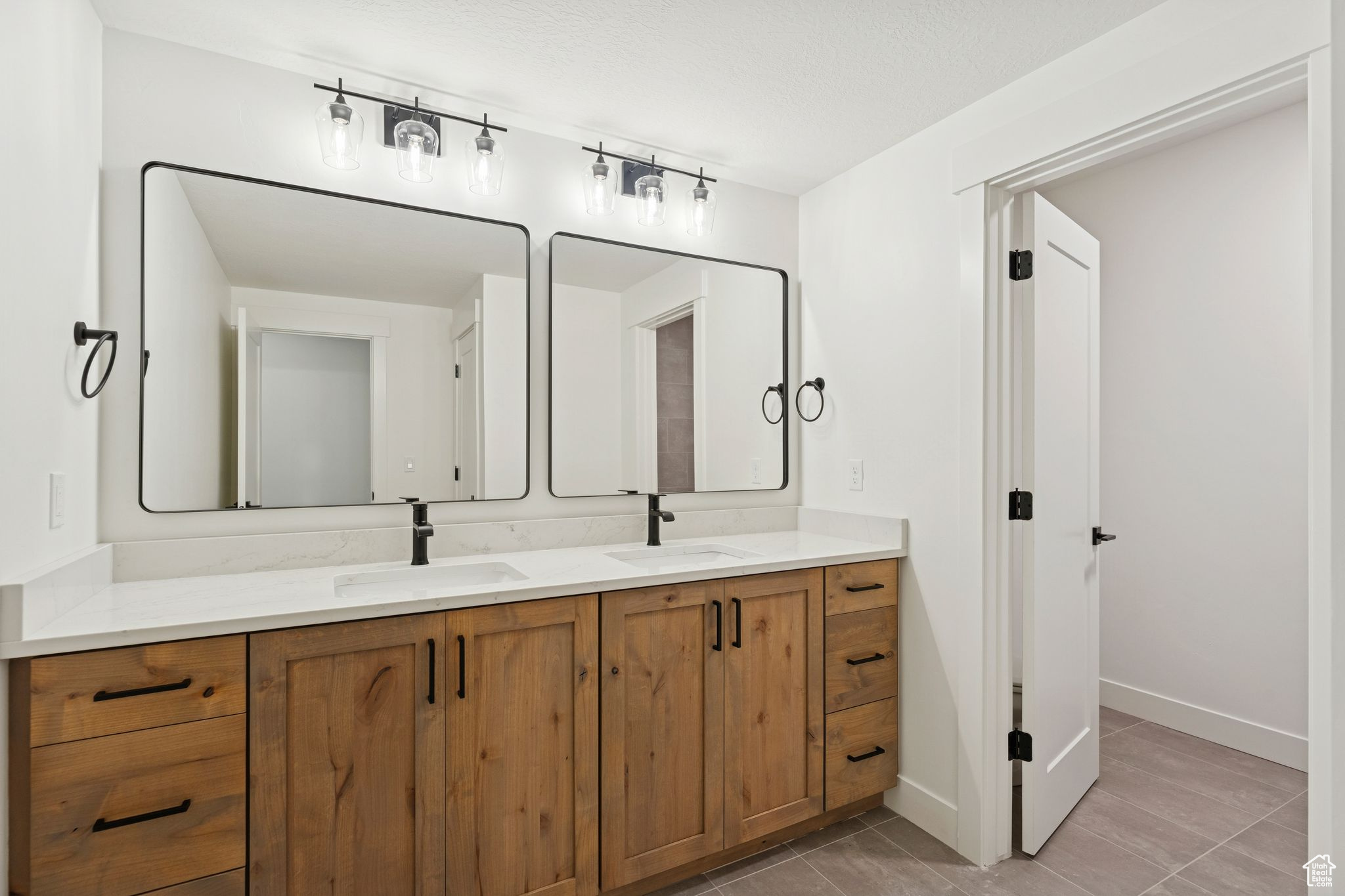 3577 N ELKRIDGE TRAIL