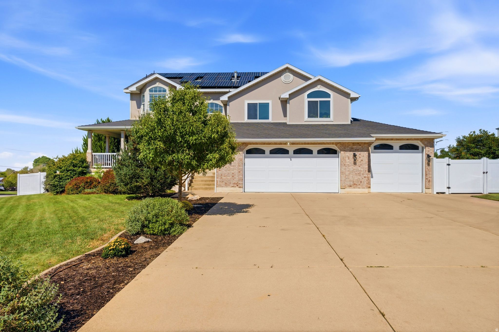 937 RAINBOW DR