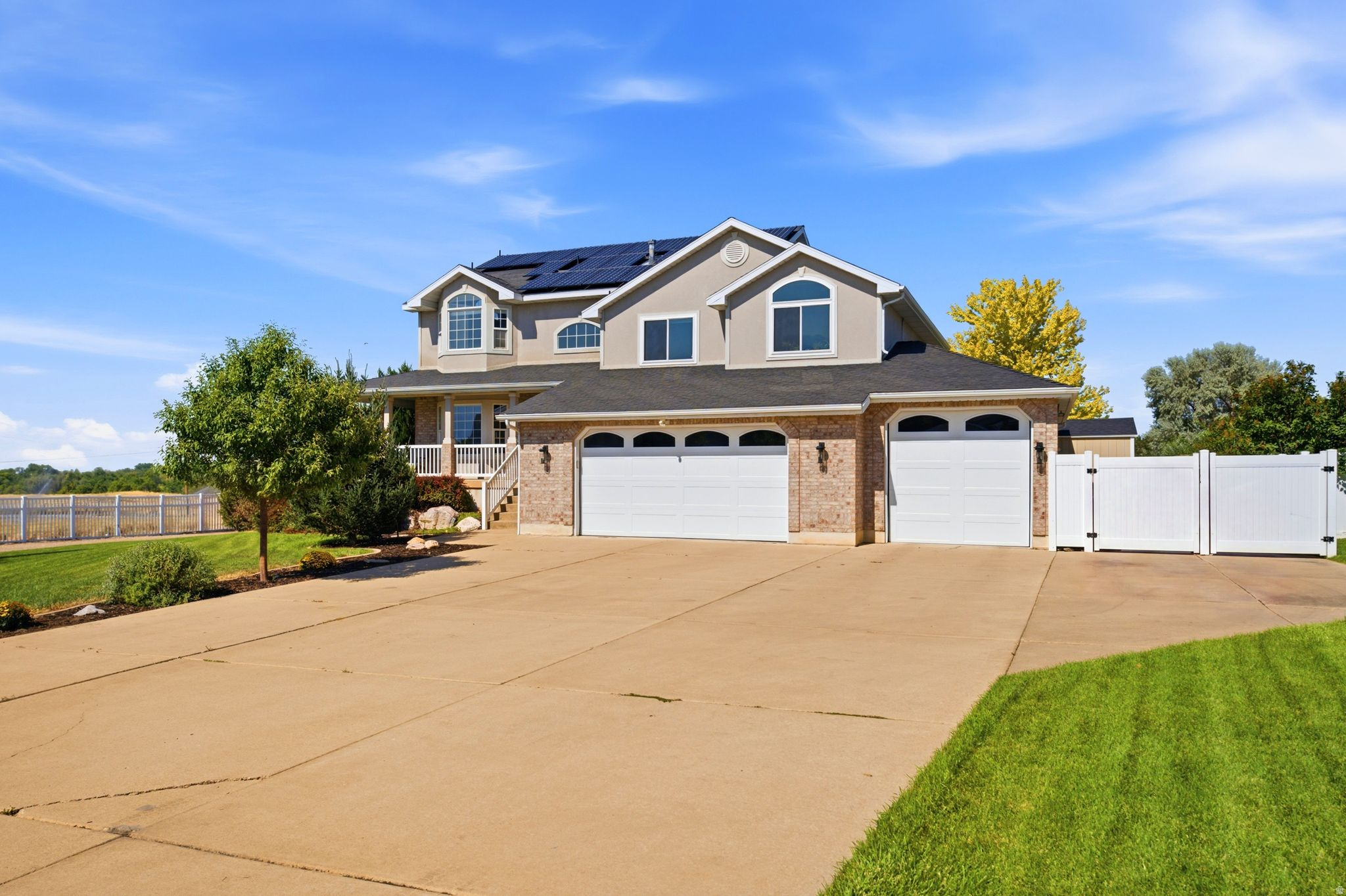 937 RAINBOW DR