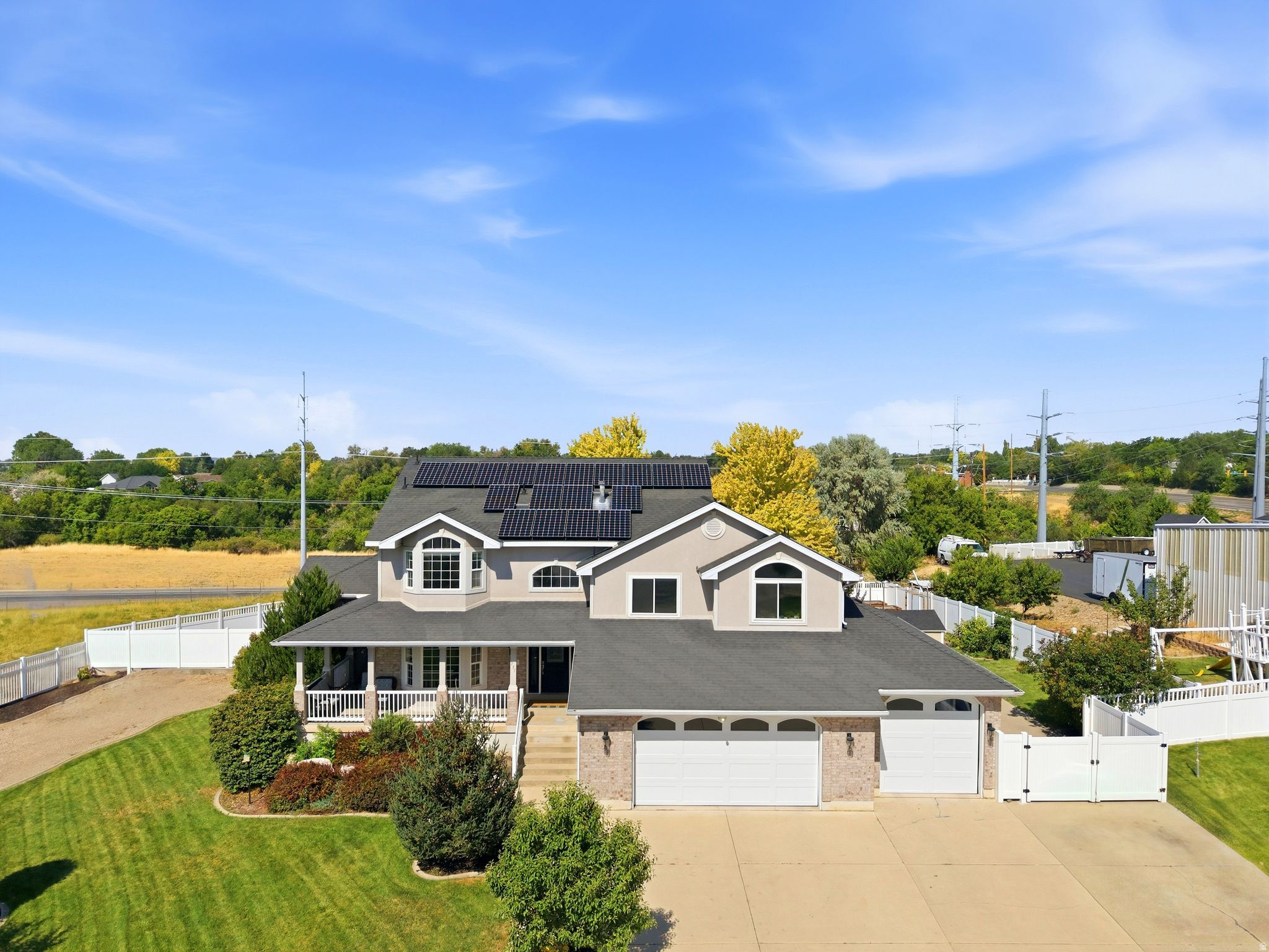 937 RAINBOW DR