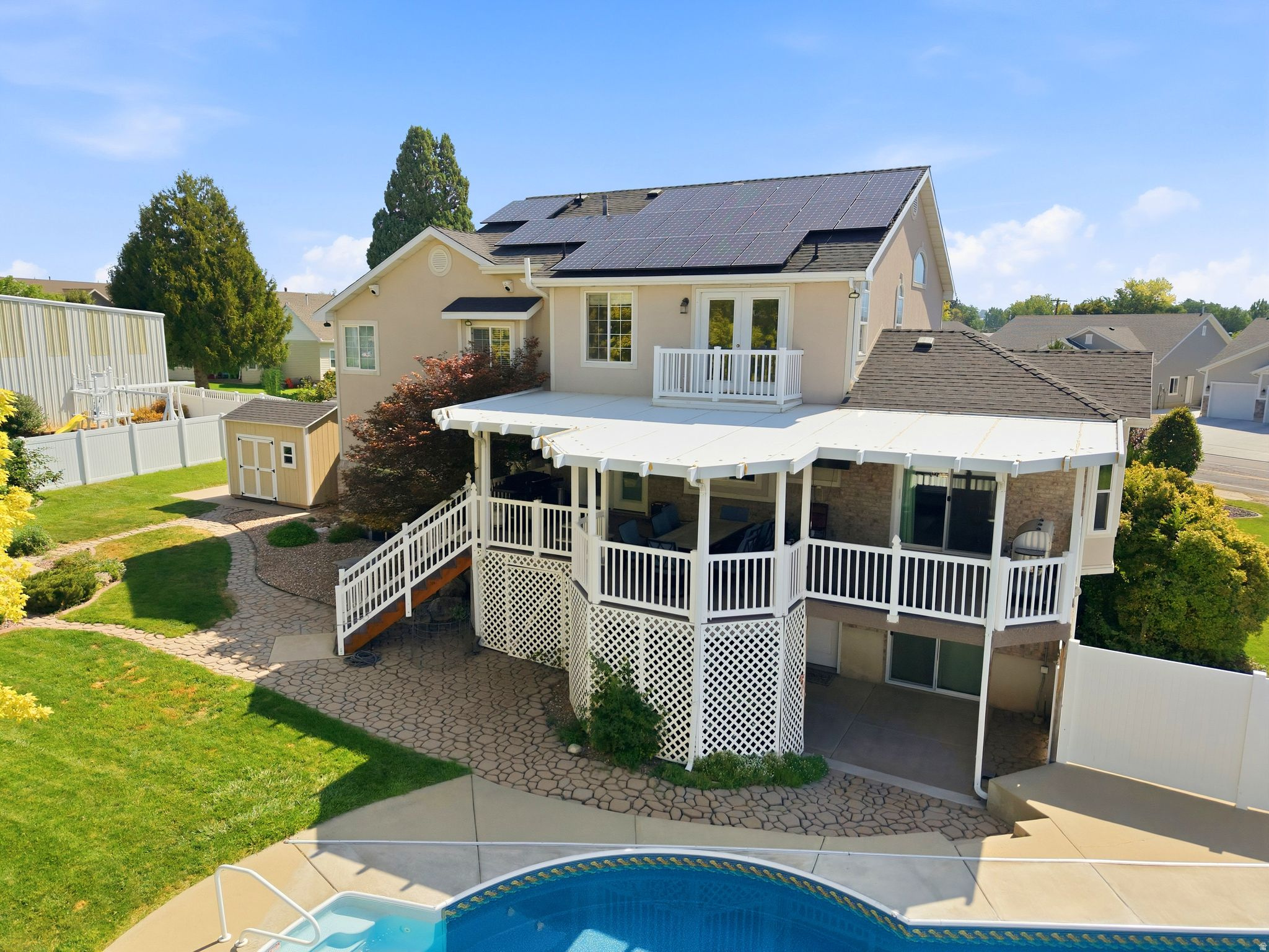 937 RAINBOW DR