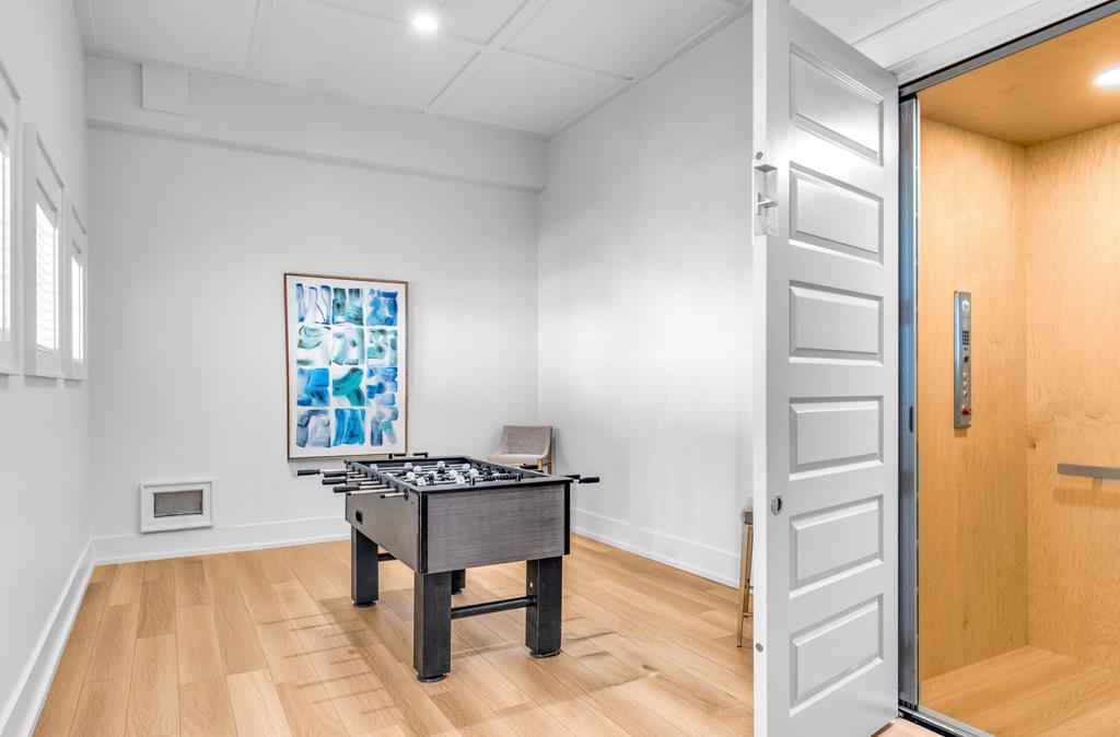 424 E Gorrie Dr, St. George Island 32328