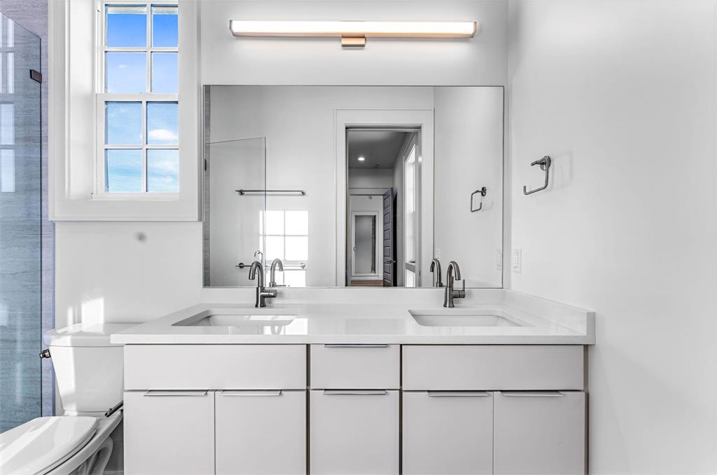 424 E Gorrie Dr, St. George Island 32328