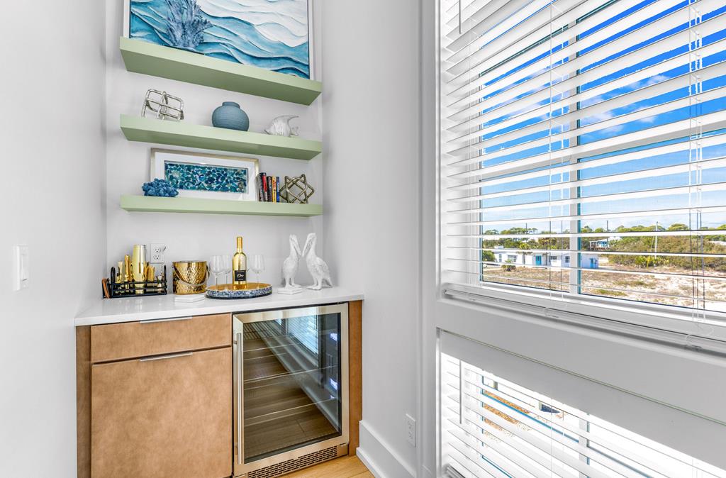 424 E Gorrie Dr, St. George Island 32328