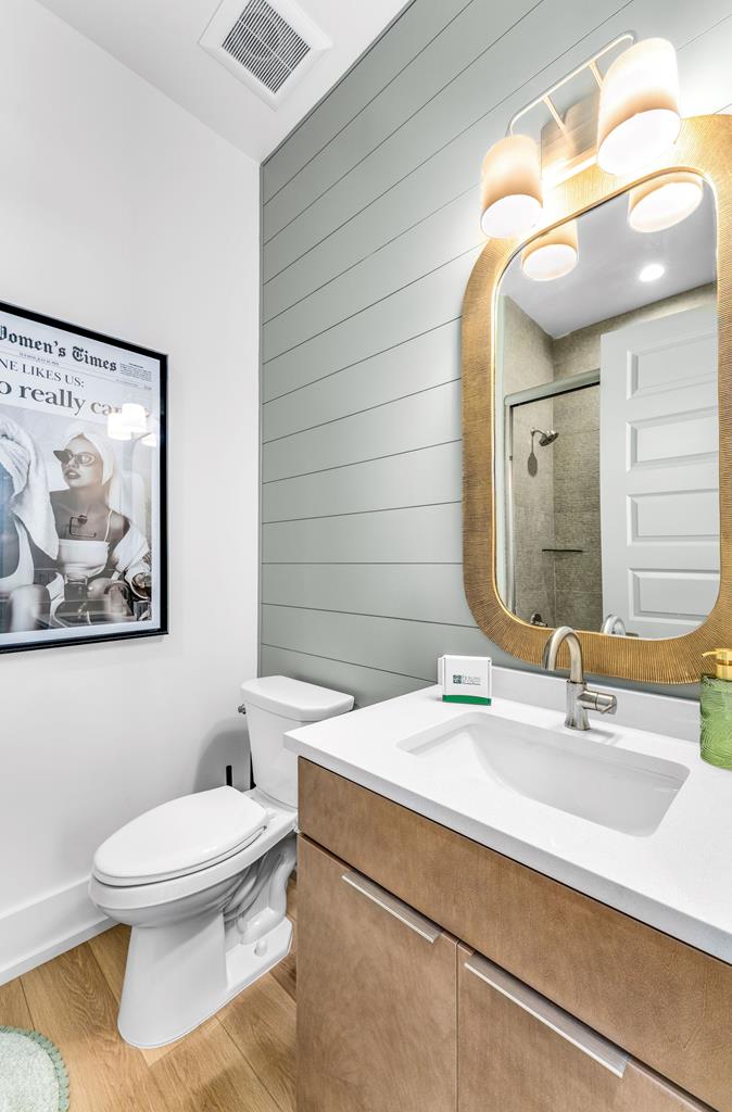 424 E Gorrie Dr, St. George Island 32328