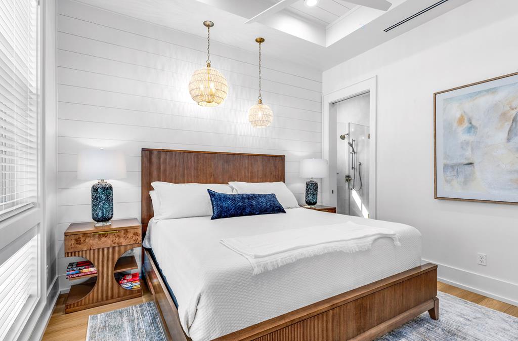 424 E Gorrie Dr, St. George Island 32328