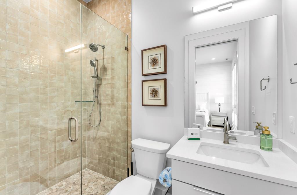 424 E Gorrie Dr, St. George Island 32328