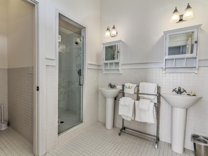 153 Silver Laurel Way