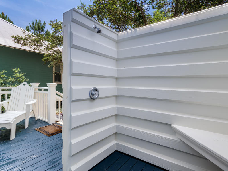 153 Silver Laurel Way