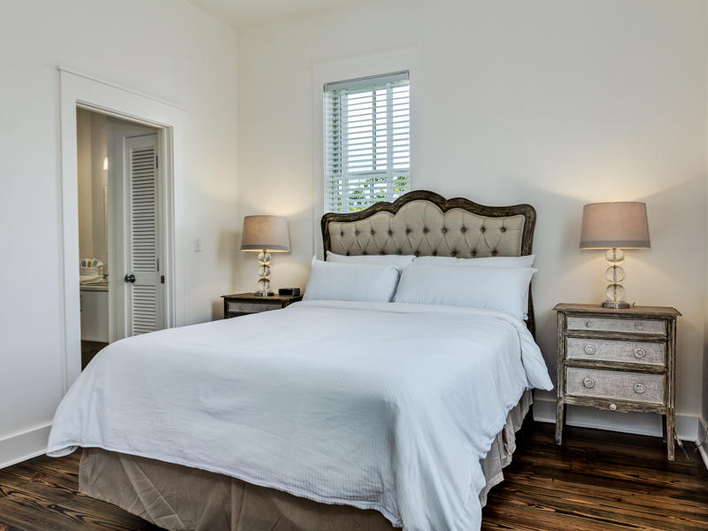 153 Silver Laurel Way