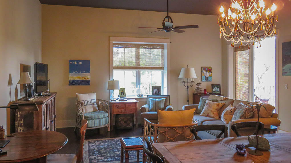 2046 W Hwy, M2230 30-a
