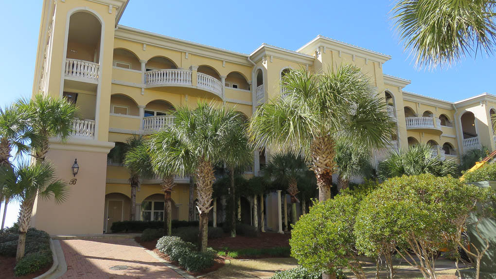 2421 W County Highway 30A, UNIT B101
