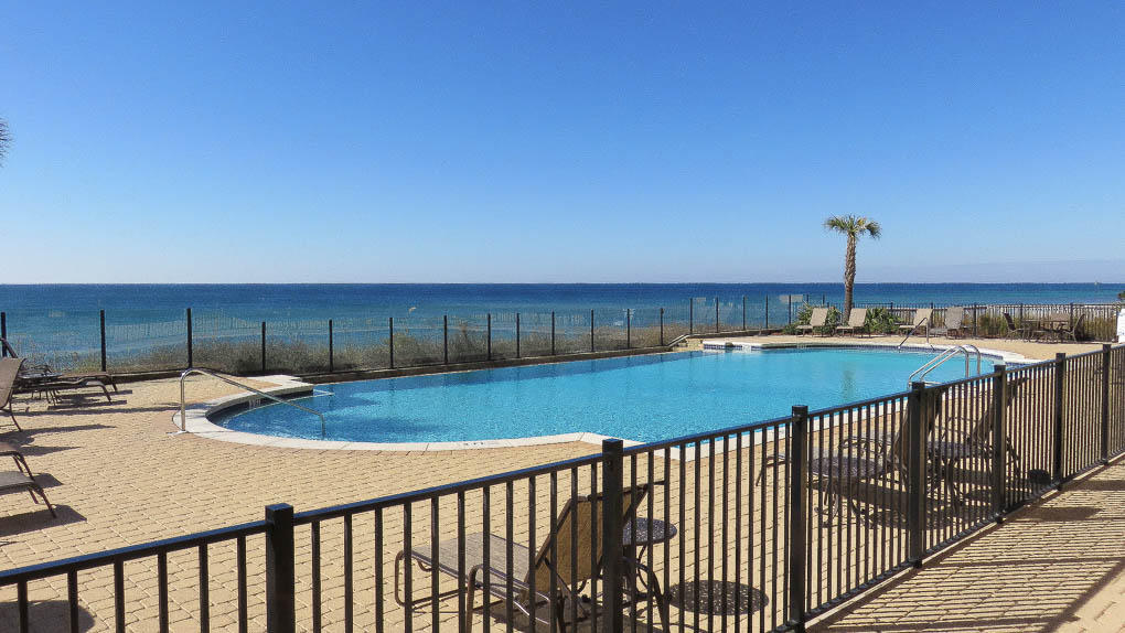 2421 W County Highway 30A, UNIT B101