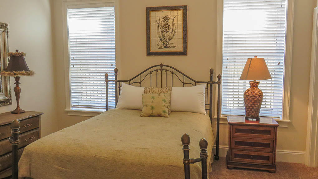 2421 W County Highway 30A, UNIT B101