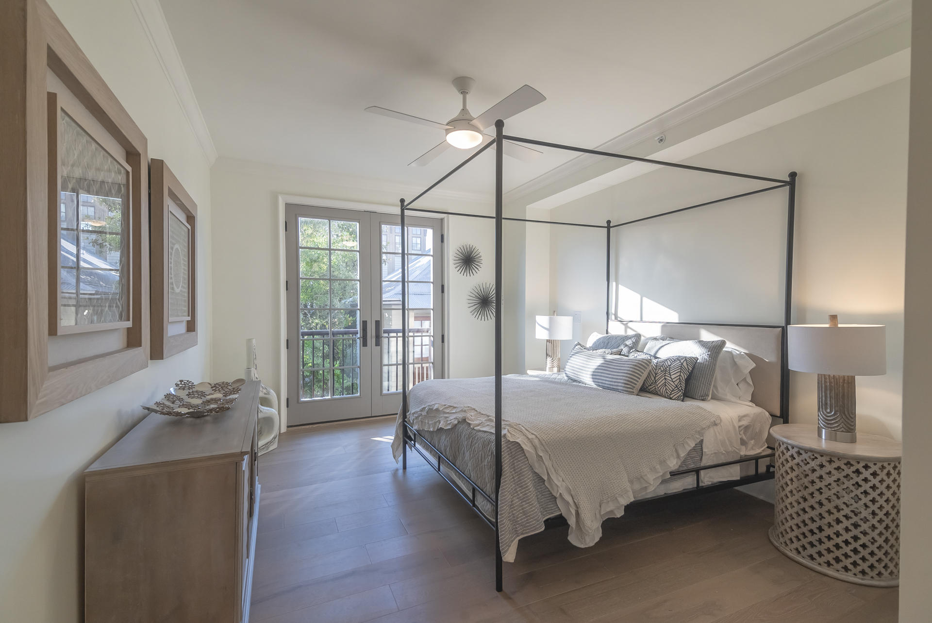 46 N Barrett Square, Unit #202