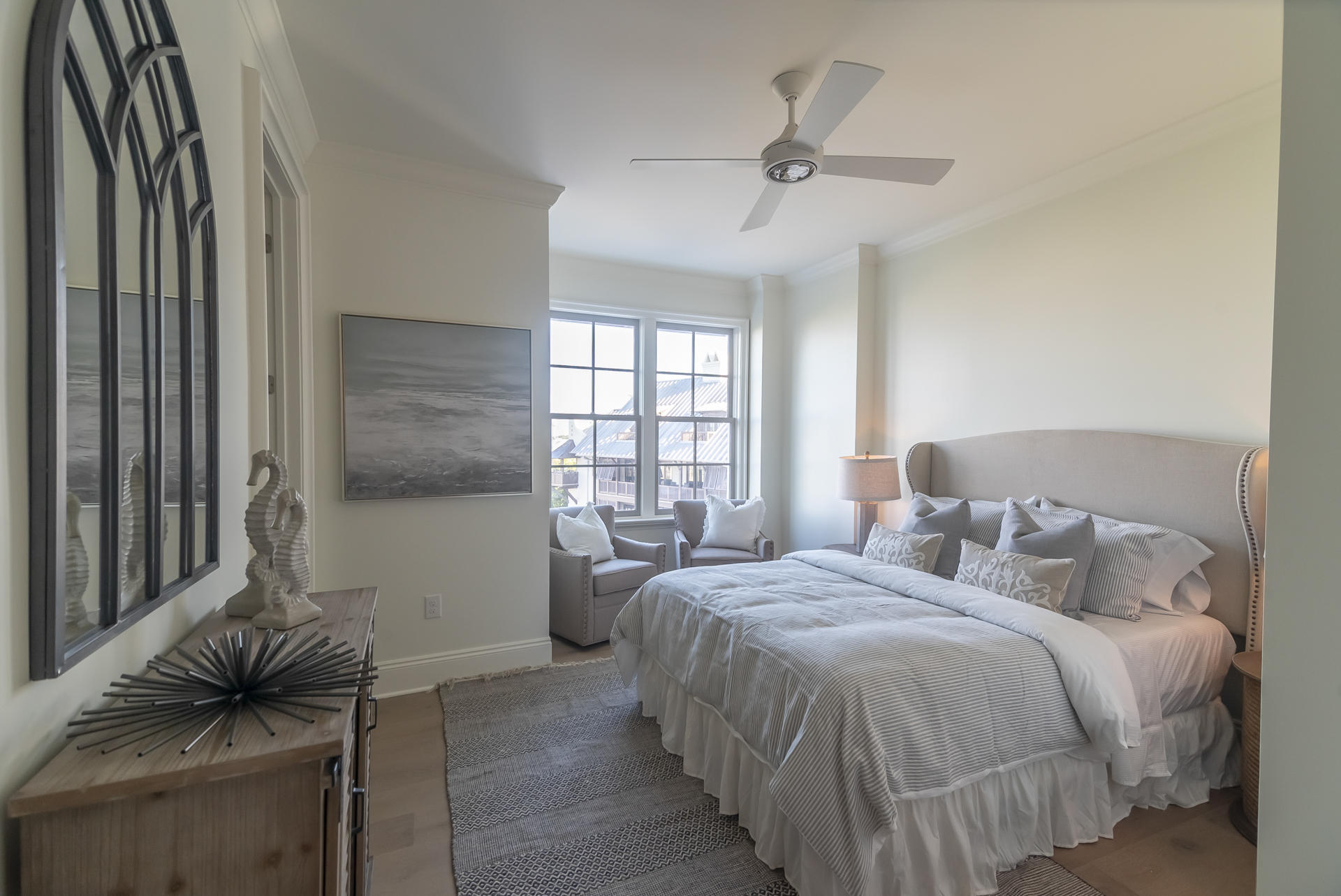 46 N Barrett Square, Unit #401