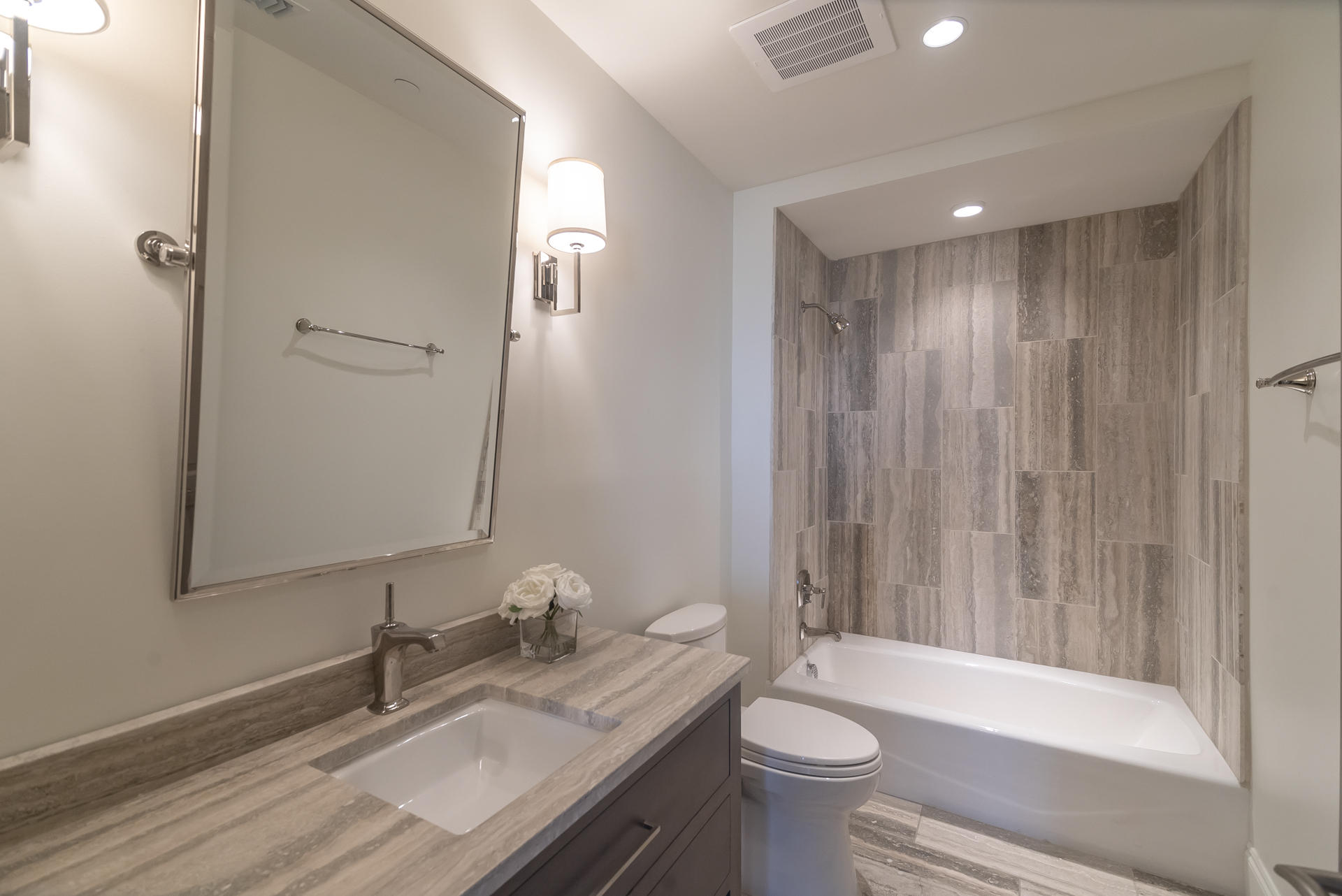 46 N Barrett Square, Unit #401