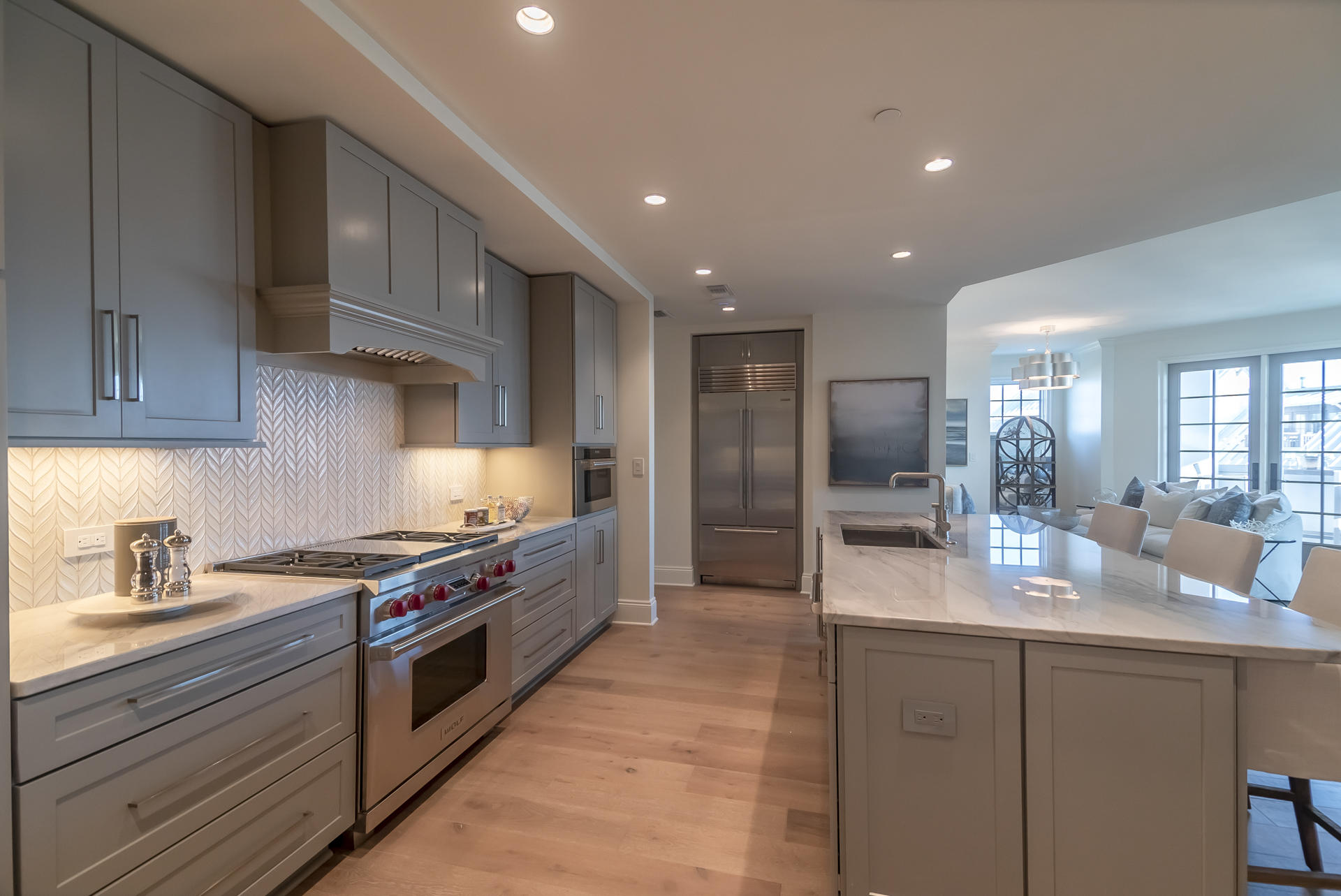 46 N Barrett Square, Unit #401