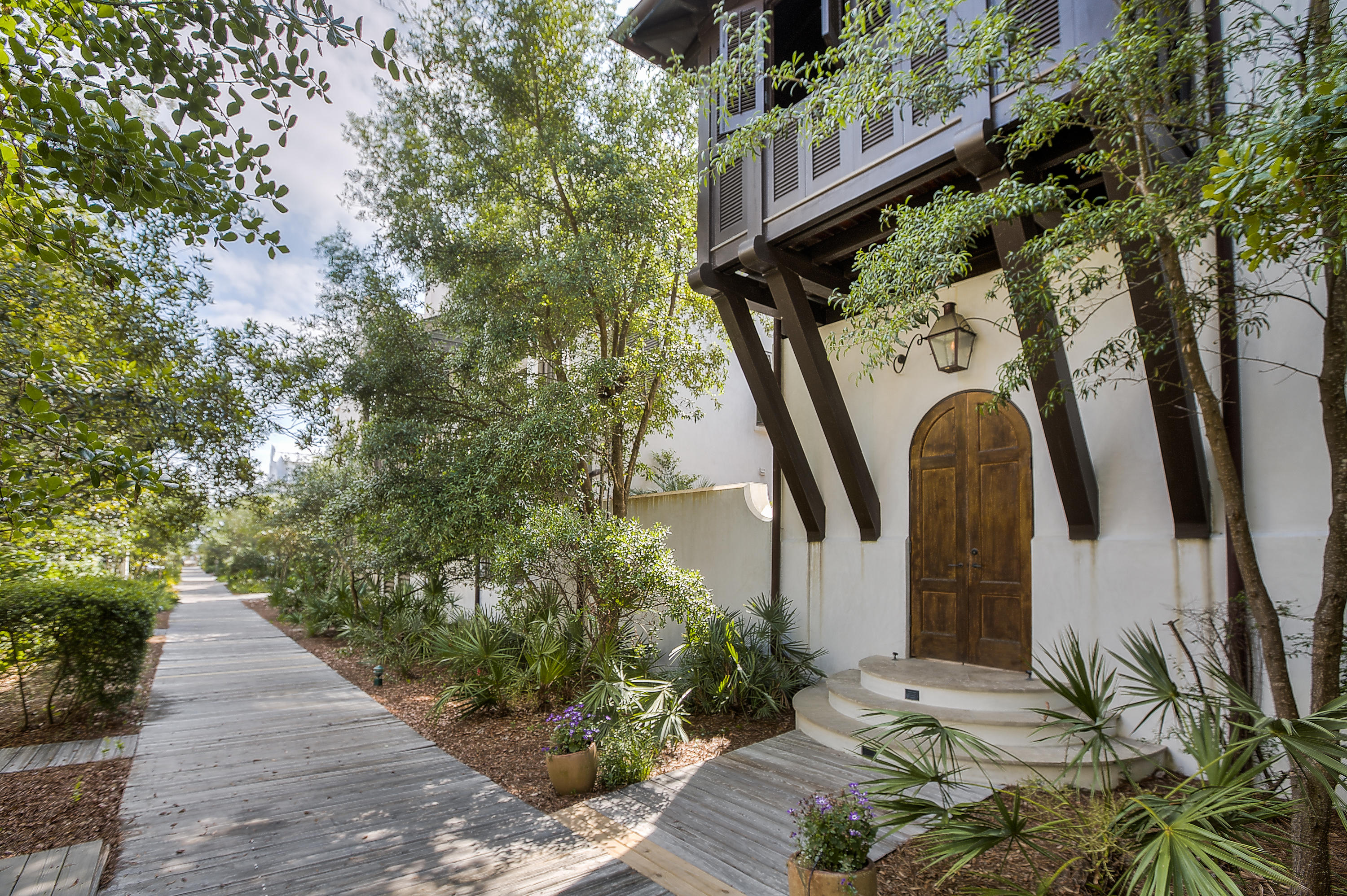 34 N SPANISH TOWN Lane