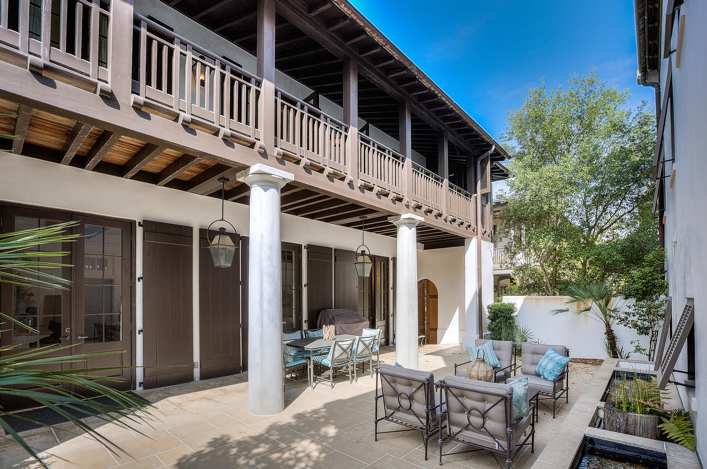 34 N SPANISH TOWN Lane