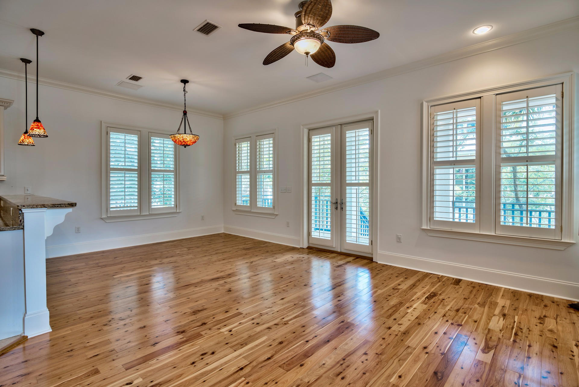48 SURFER Lane