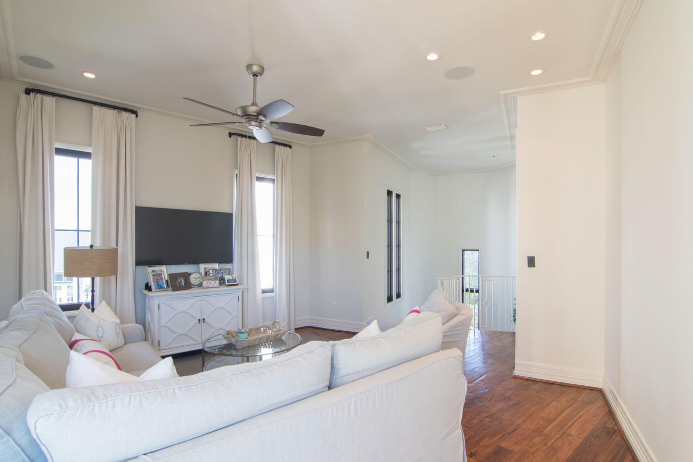112 W Kingston Road