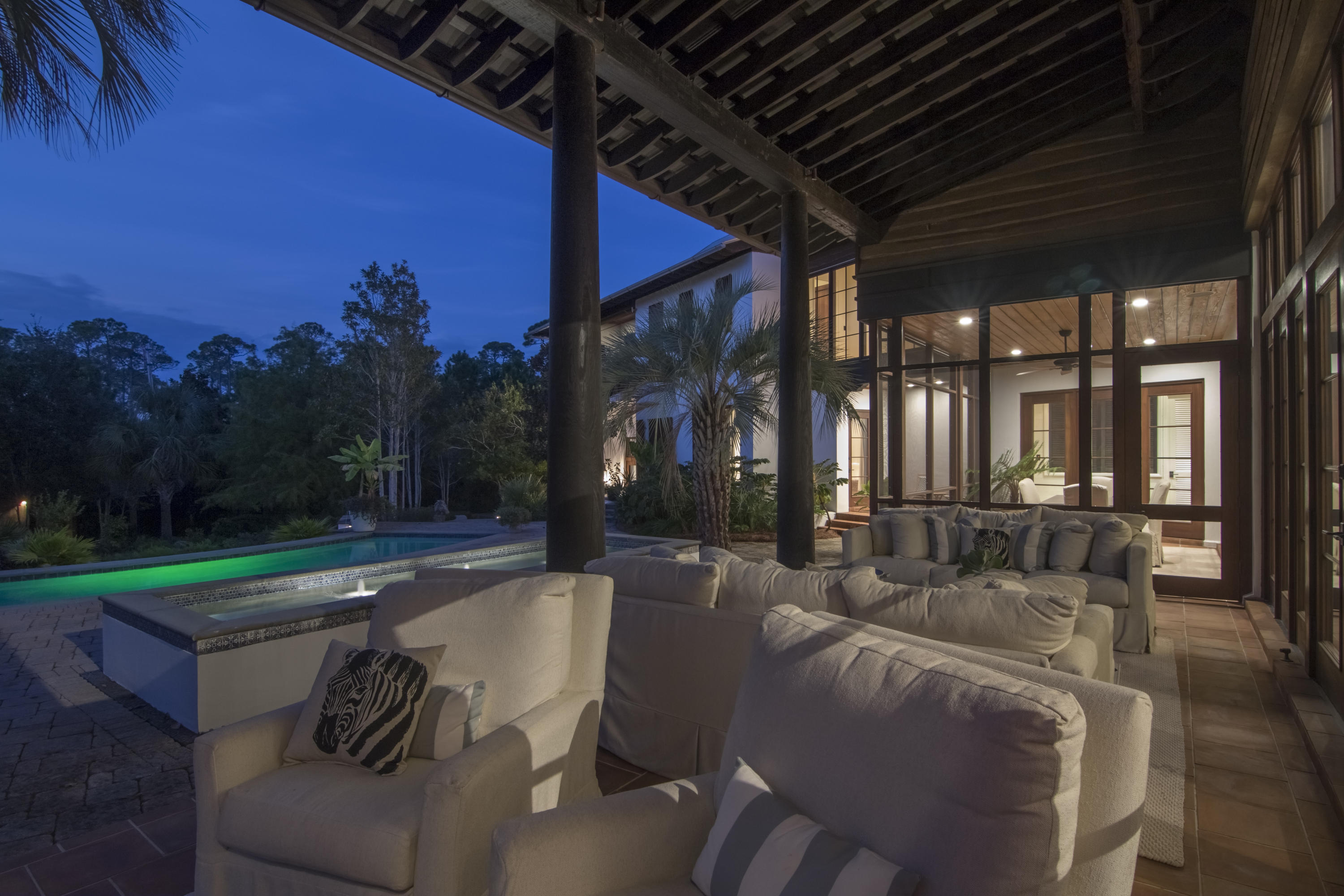 112 W Kingston Road