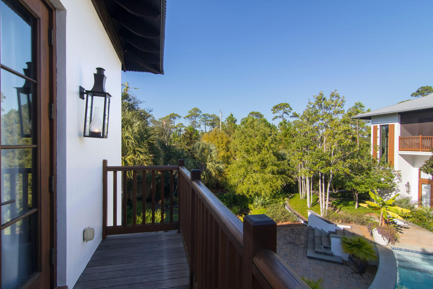 112 W Kingston Road