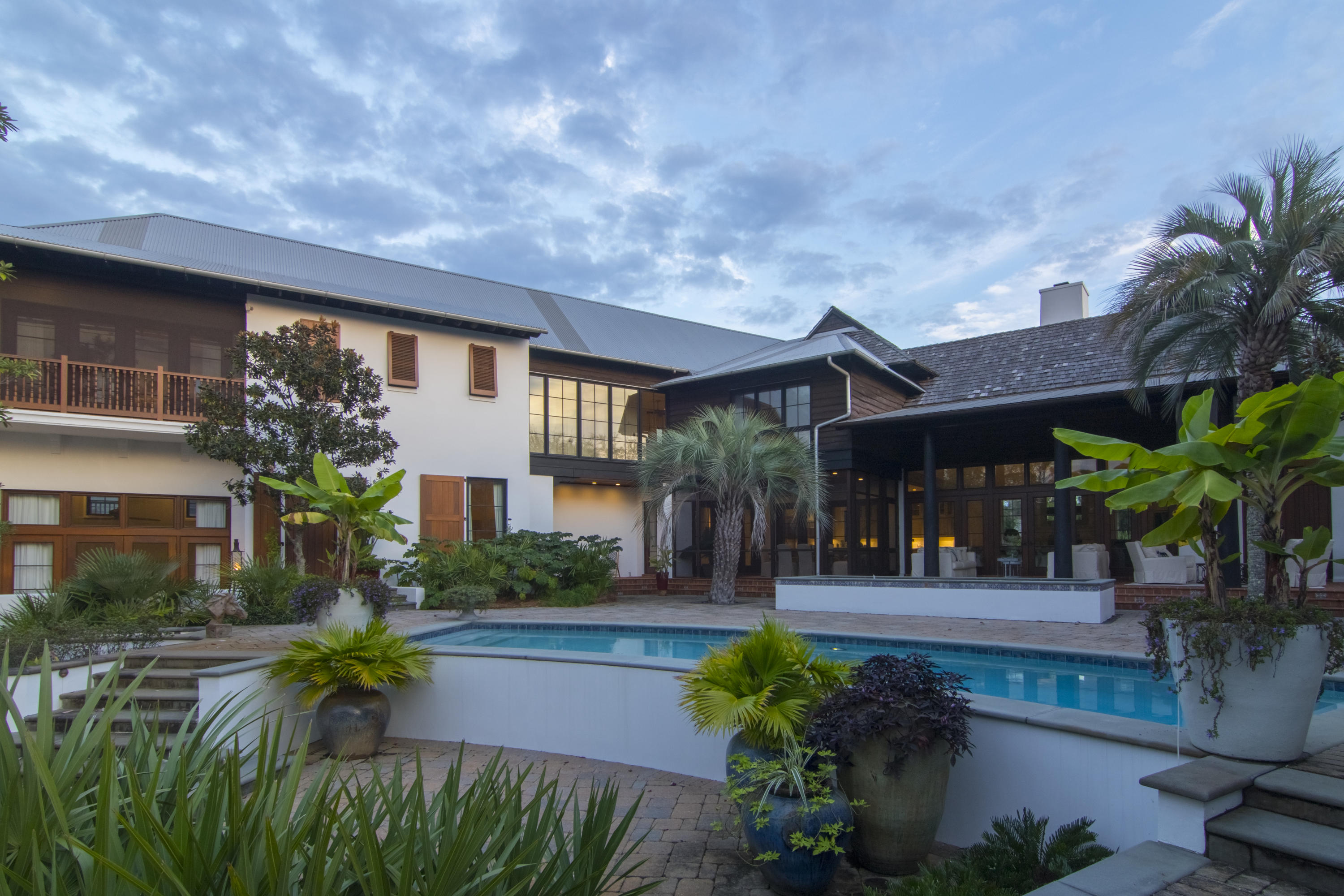 112 W Kingston Road